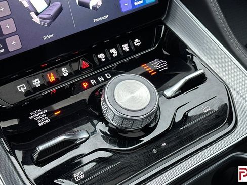 Used 2022 Jeep Grand Wagoneer Series I image 29