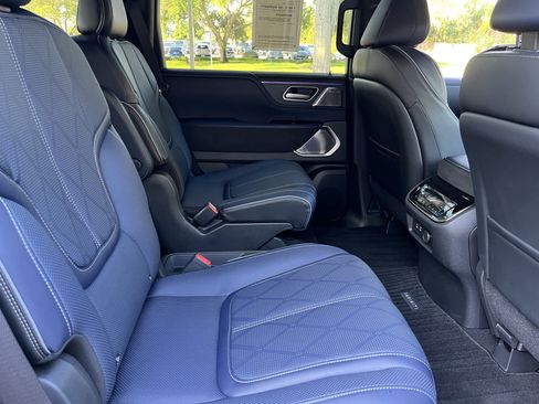 Certified 2026 INFINITI QX80 4WD image 23