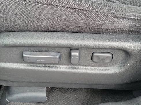 Used 2022 Honda Pilot Sport image 17
