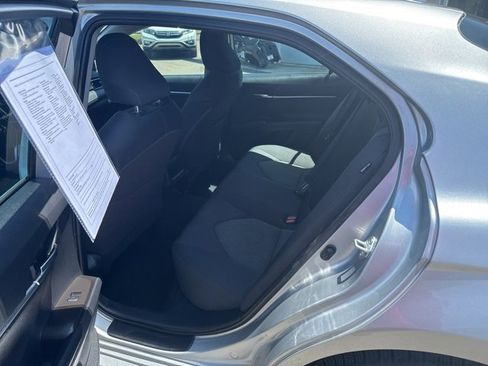 Used 2022 Toyota Camry LE image 10