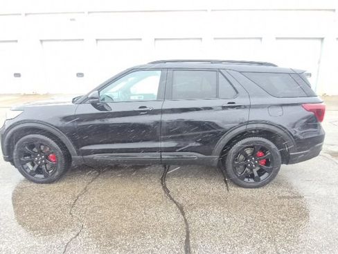 Used 2022 Ford Explorer ST w/ Equipment Group 401A image 10