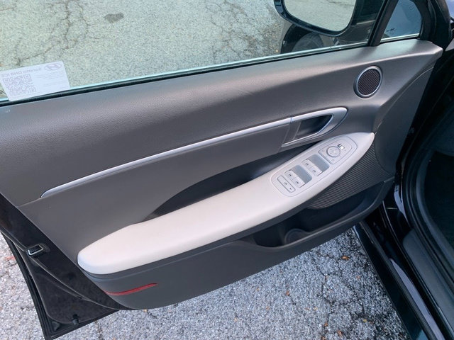 Used 2025 Hyundai Sonata SEL FWD image 20