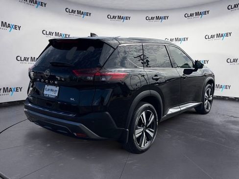 Used 2023 Nissan Rogue SL image 5