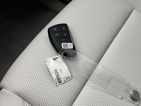 New 2026 Buick Enclave Avenir w/ Super Cruise Package image 36