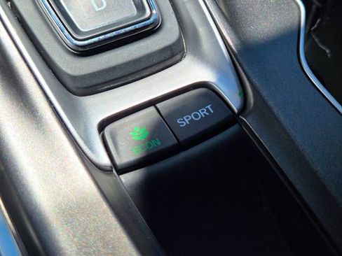 Certified 2022 Honda Accord Sport image 32