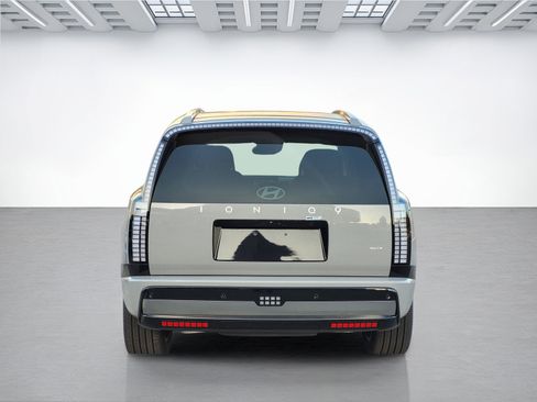 New 2026 Hyundai Ioniq 9 Calligraphy image 6