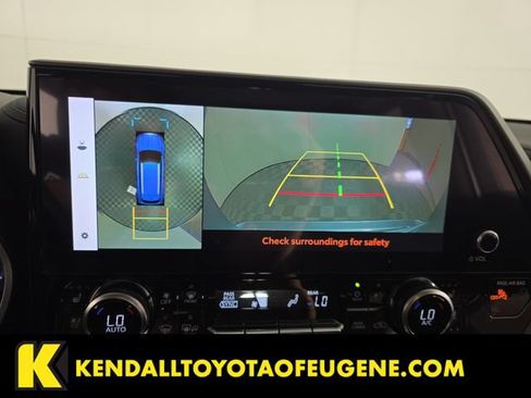Used 2023 Toyota Highlander Limited AWD/4WD image 18