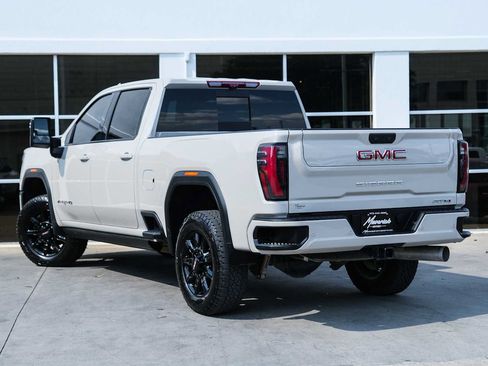 Used 2026 GMC Sierra 2500 AT4 AWD/4WD image 15