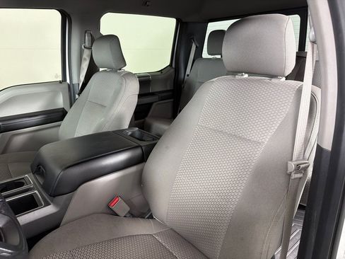 Used 2016 Ford F150 XLT w/ Equipment Group 302A Luxury AWD/4WD image 11