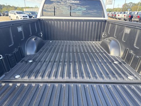 Used 2024 Toyota Tundra Limited image 10