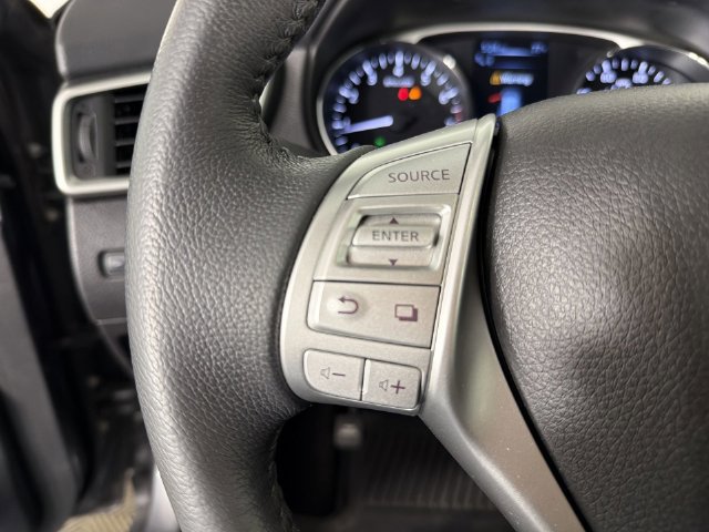 Used 2016 Nissan Rogue SL w/ SL Premium Package AWD/4WD image 31