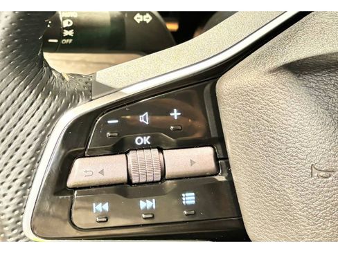 Used 2023 Nissan Ariya Venture+ image 24