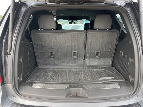 Used 2022 Chevrolet Tahoe Z71 w/ Luxury Package image 7