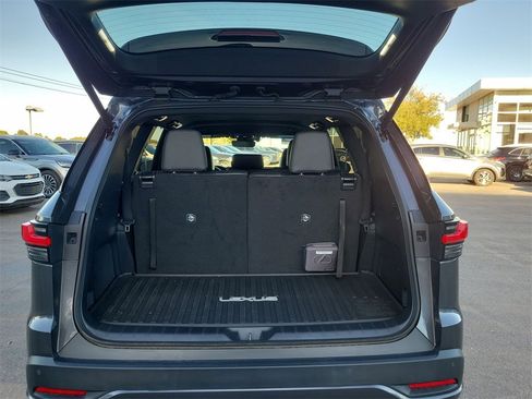 Used 2025 Lexus TX 350 AWD image 12