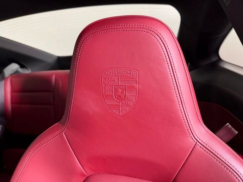 Certified 2024 Porsche 911 Carrera GTS RWD image 23