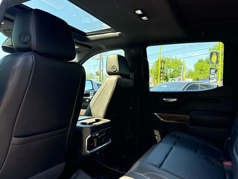 Used 2019 Chevrolet Silverado 1500 High Country w/ Technology Package image 27