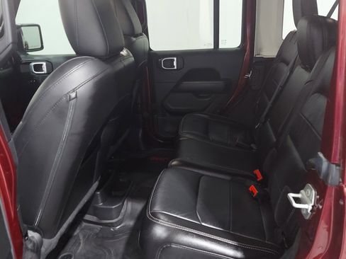 Used 2021 Jeep Wrangler Unlimited Sahara w/ Uconnect 4C Nav & Sound Group AWD/4WD image 15