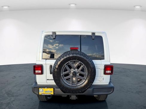 Certified 2025 Jeep Wrangler Unlimited Sport AWD/4WD image 10