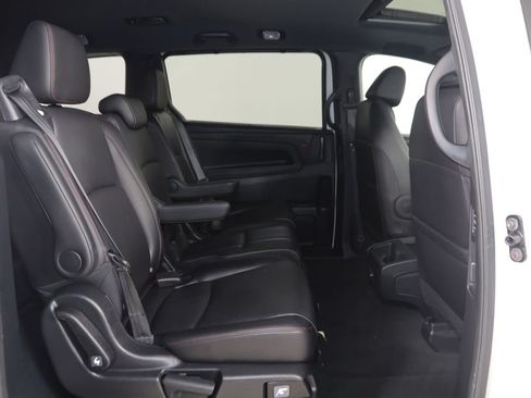 Used 2024 Honda Odyssey Sport image 13