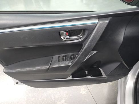 Used 2014 Toyota Corolla S FWD image 11