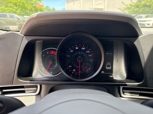 Used 2023 Hyundai Elantra SEL FWD image 6