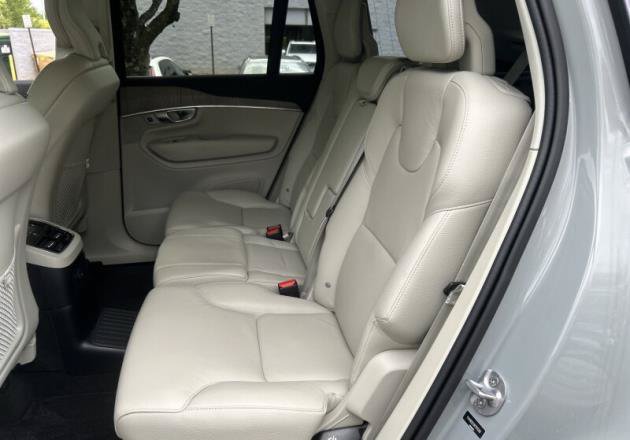 Used 2024 Volvo XC90 T8 Plus AWD/4WD image 8