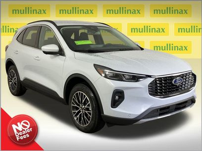New 2025 Ford Escape SE w/ PHEV Premium Package