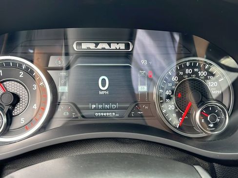 Used 2024 RAM 2500 Laramie w/ Safety Group AWD/4WD image 13