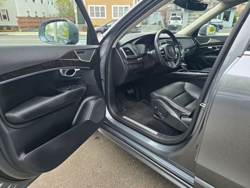 Used 2018 Volvo XC90 T5 Momentum w/ Convenience Package AWD/4WD image 10