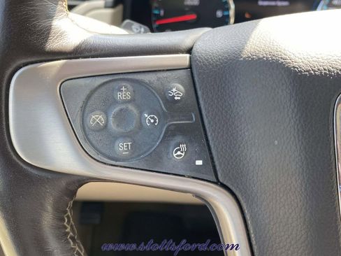 Used 2017 GMC Yukon XL Denali w/ Open Road Package AWD/4WD image 23