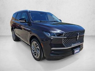 Used 2025 Lincoln Navigator Reserve AWD/4WD video 2