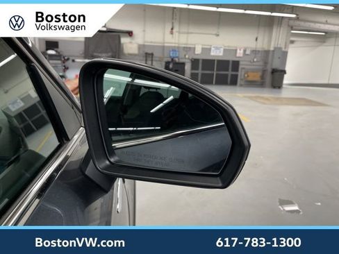 Certified 2023 Volkswagen Taos SE image 12