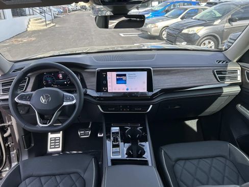 New 2026 Volkswagen Atlas SEL Premium R-Line AWD/4WD image 15