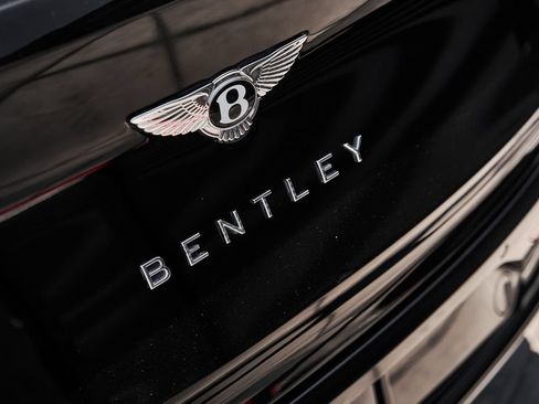 Used 2023 Bentley Bentayga AWD/4WD image 7