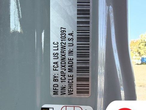 Used 2024 Jeep Wrangler Sport S image 29