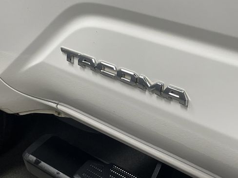 Certified 2024 Toyota Tacoma SR5 image 33