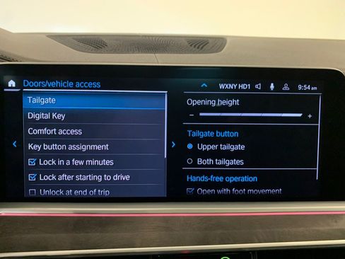 Used 2023 BMW X5 xDrive40i w/ M Sport Package AWD/4WD image 48