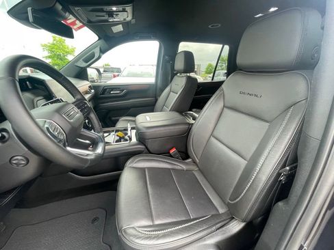 Used 2025 GMC Yukon Denali AWD/4WD image 20