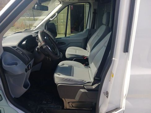 Used 2018 Ford Transit 250 Medium Roof w/Sliding Side Doo image 4