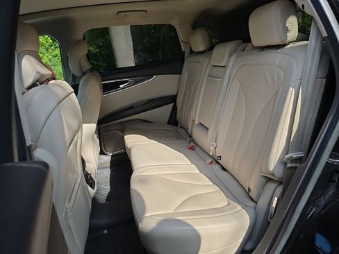 Used 2018 Lincoln MKX Reserve w/ Lincoln MKX Climate Package AWD/4WD image 14