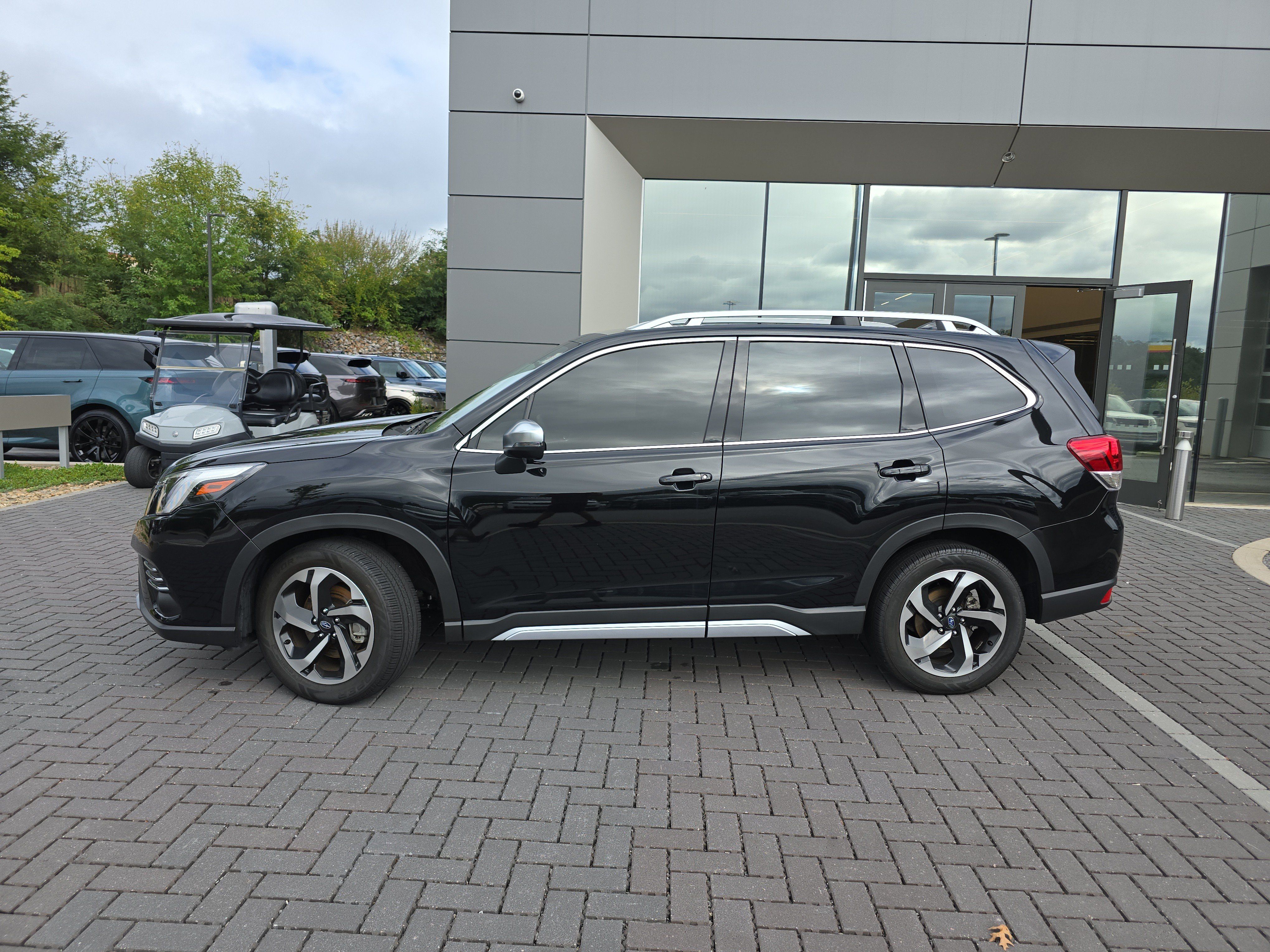 Used 2024 Subaru Forester Touring AWD/4WD image 8