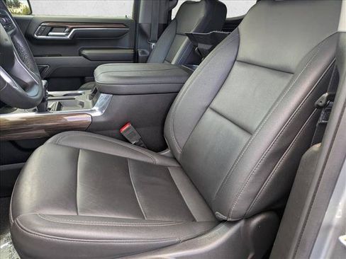 Used 2024 Chevrolet Silverado 1500 RST w/ Redline Edition AWD/4WD image 15