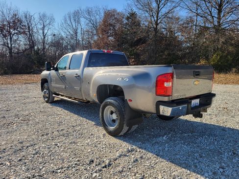 Used 2009 Chevrolet Silverado 3500 LT image 3