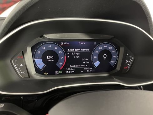 Used 2025 Audi Q3 2.0T Premium Plus w/ Premium Plus Package image 14