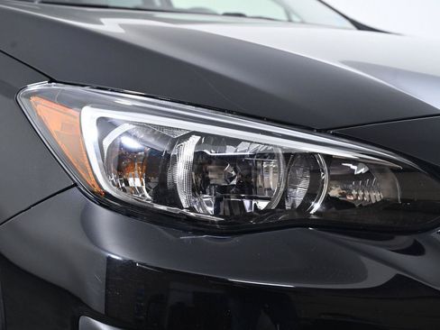 Used 2022 Subaru Crosstrek 2.5i Sport w/ Moonroof Package AWD/4WD image 8