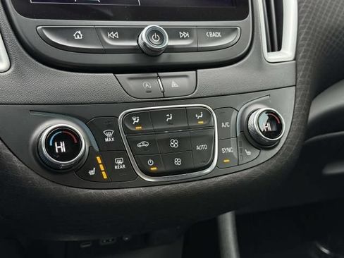 Used 2024 Chevrolet Malibu LT FWD image 24