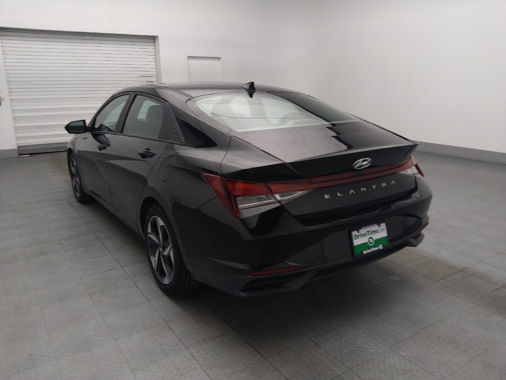 Used 2023 Hyundai Elantra SEL w/ Convenience Package FWD image 5