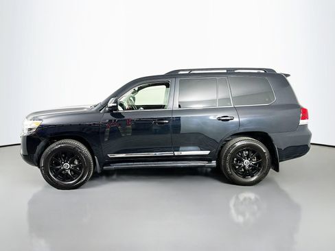 Used 2017 Toyota Land Cruiser AWD/4WD image 4