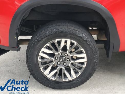 Used 2023 Chevrolet Silverado 1500 LT Trail Boss AWD/4WD image 9