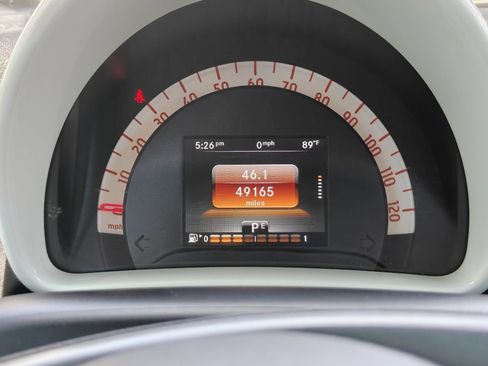 Used 2016 smart fortwo passion RWD image 26